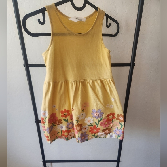 8 - H&M girls dresses. 7 size 4-6 and 1 size 3/4 - Picture 15 of 16